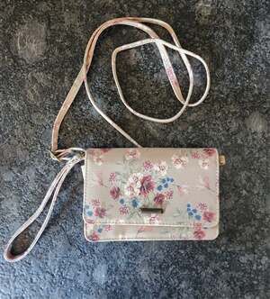 Safe Keeper Floral Adjustable Strap Crossbody Wallet Purse RFID Wristlet
